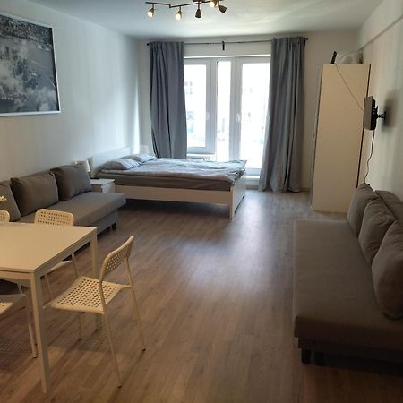 Brand New Studio Apartment #24 In Elite Residence With Free Secure Parking In The Center Prága Kültér fotó