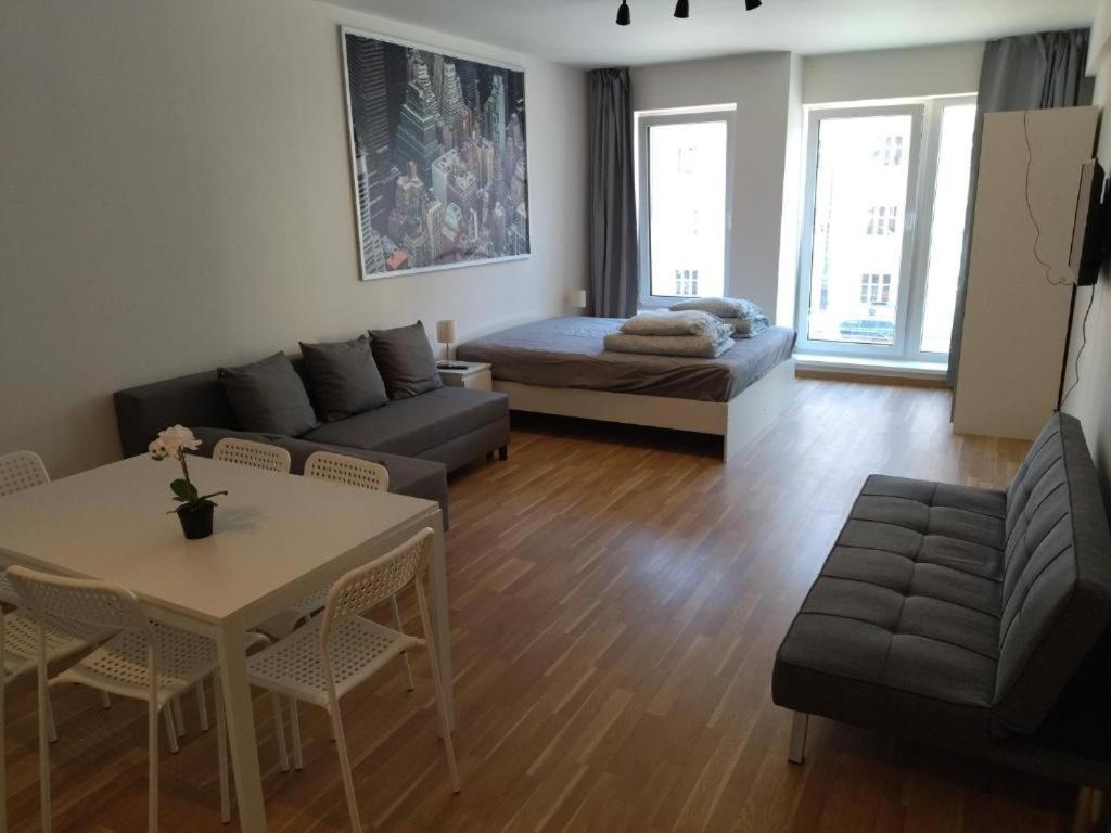 Brand New Studio Apartment #24 In Elite Residence With Free Secure Parking In The Center Prága Kültér fotó