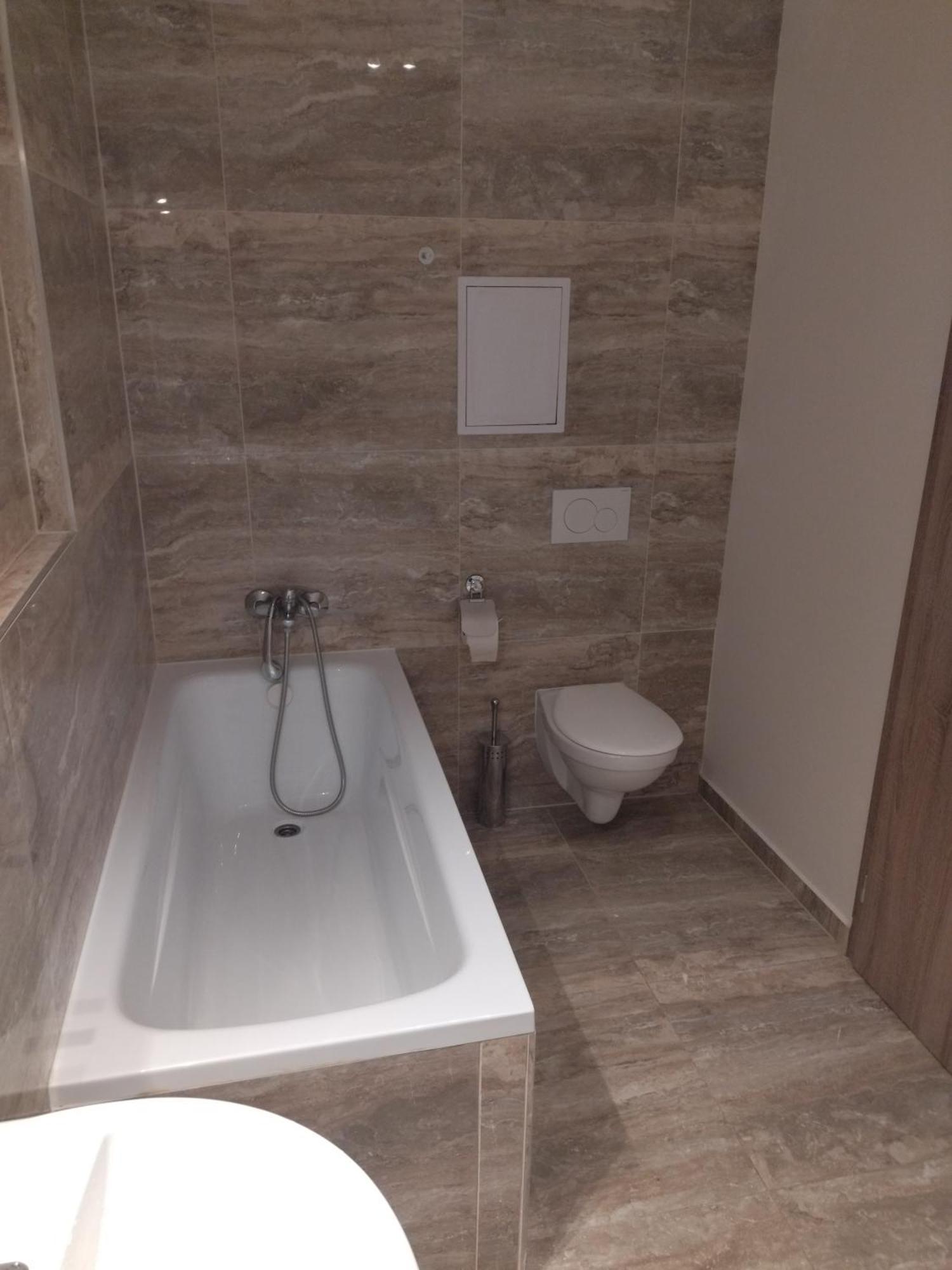 Brand New Studio Apartment #24 In Elite Residence With Free Secure Parking In The Center Prága Kültér fotó